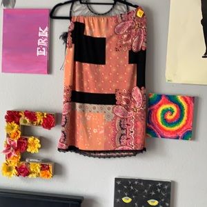 MIDI skirt! Super cute and vintage:)